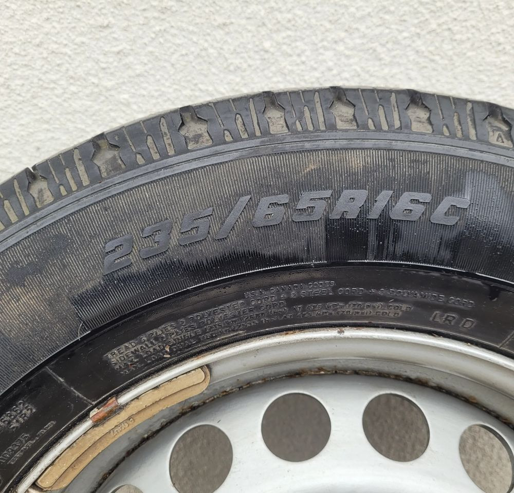 ZAPAS KOLO SPRINTER CRAFTER 235/65 R16C GOODYEAR - Wheel and tire package for Commercial vehicle: picture 5 ZAPAS KOLO SPRINTER CRAFTER 235/65 R16C GOODYEAR - Wheel and tire package for Commercial vehicle: picture 5