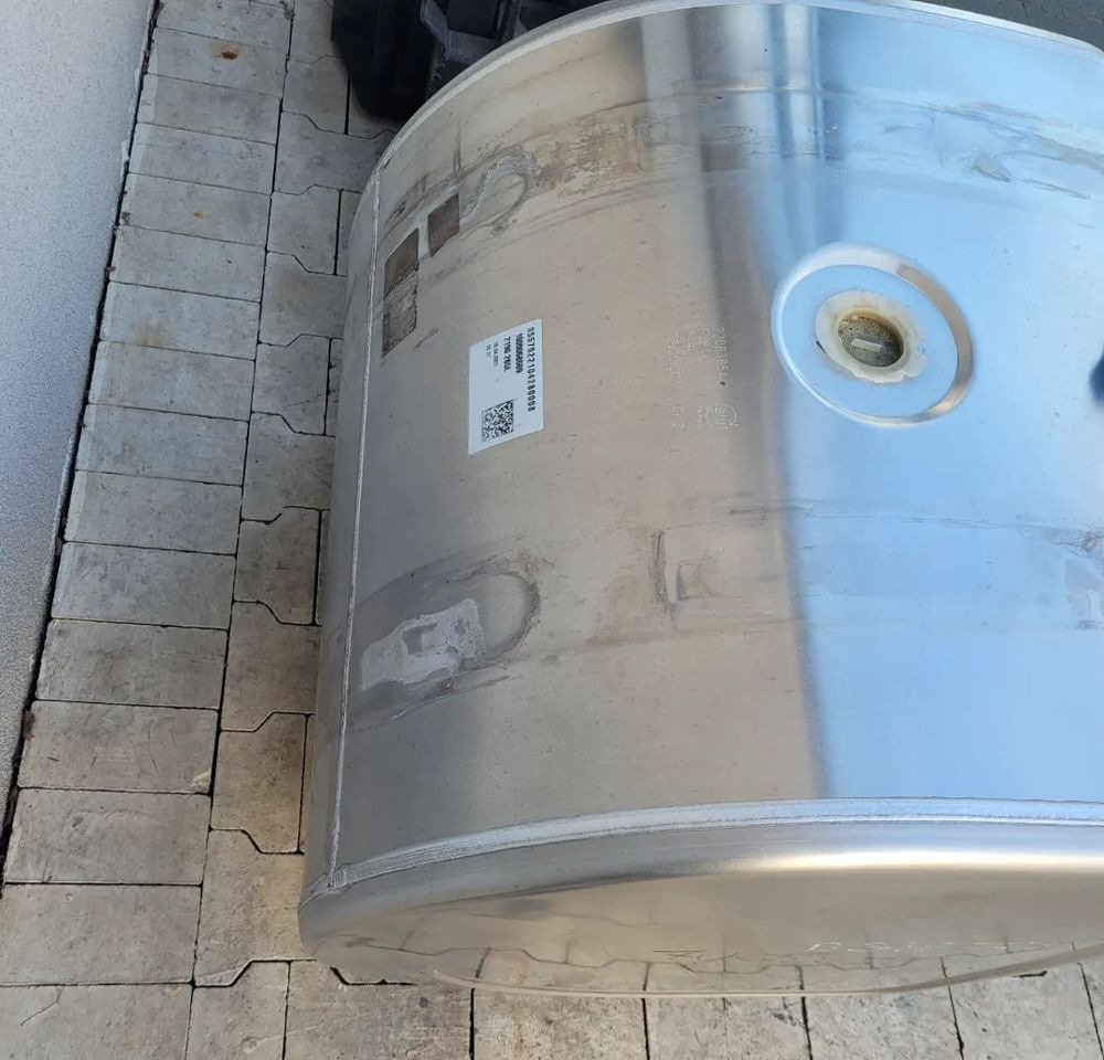 ZBIORNIK PALIWA VOLVO FH RENAULT 22063854 285L - Fuel tank for Truck: picture 4 ZBIORNIK PALIWA VOLVO FH RENAULT 22063854 285L - Fuel tank for Truck: picture 4