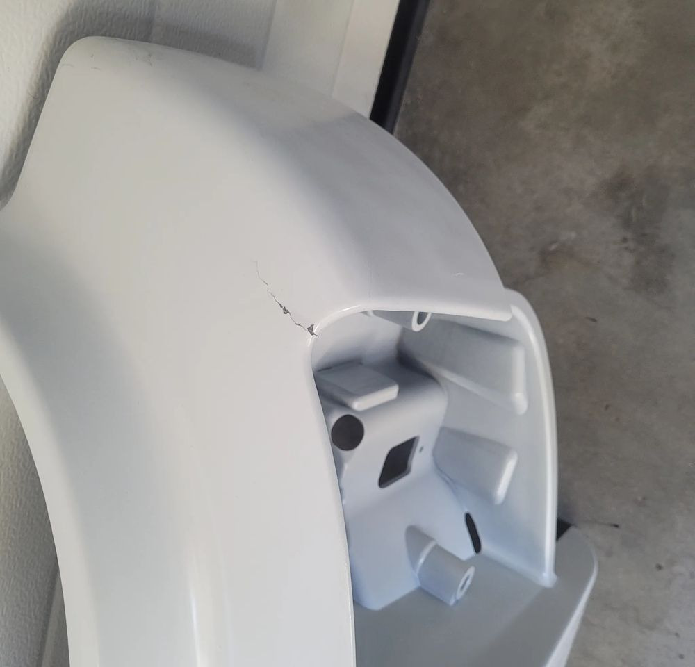 ZDERZAK VOLVO FL NOWY ORYGINAŁ WYSOKI 20958817 CHWALIM116 - Bumper for Truck: picture 4 ZDERZAK VOLVO FL NOWY ORYGINAŁ WYSOKI 20958817 CHWALIM116 - Bumper for Truck: picture 4