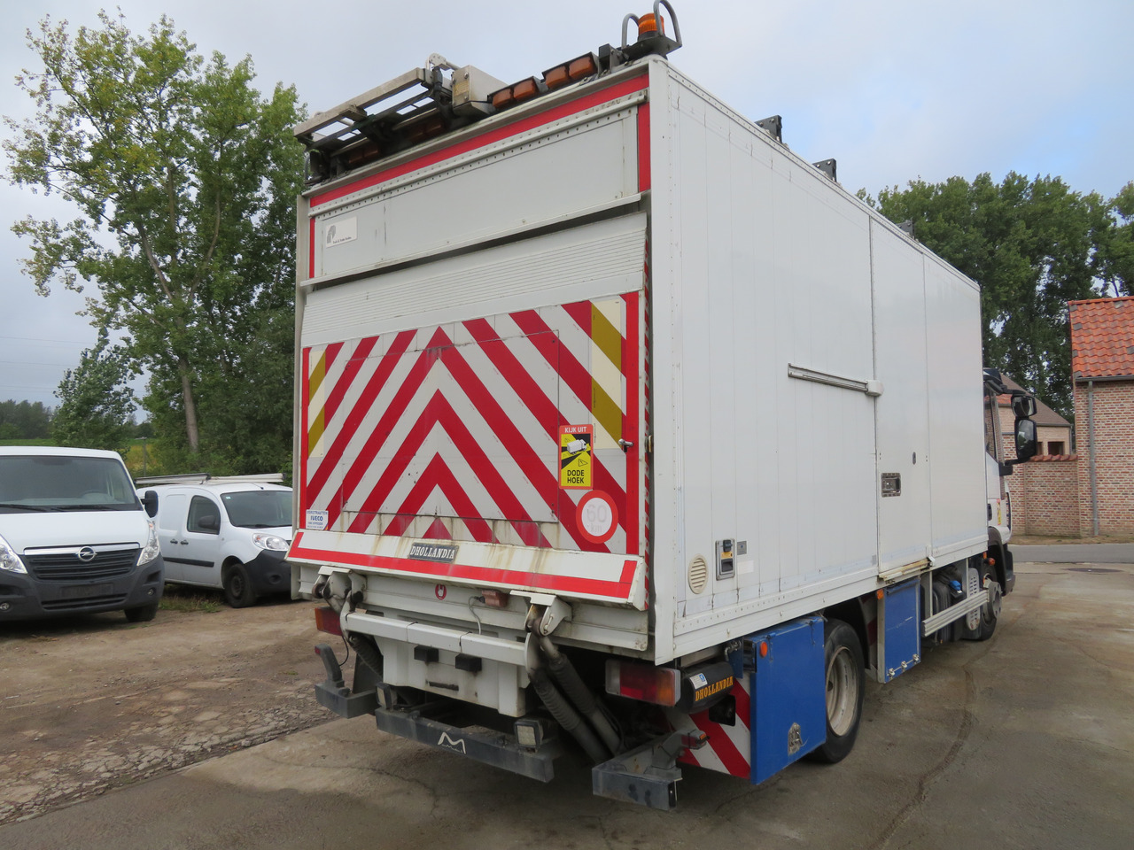Box truck Iveco Eurocargo ML90E18 Bakwagen: picture 7