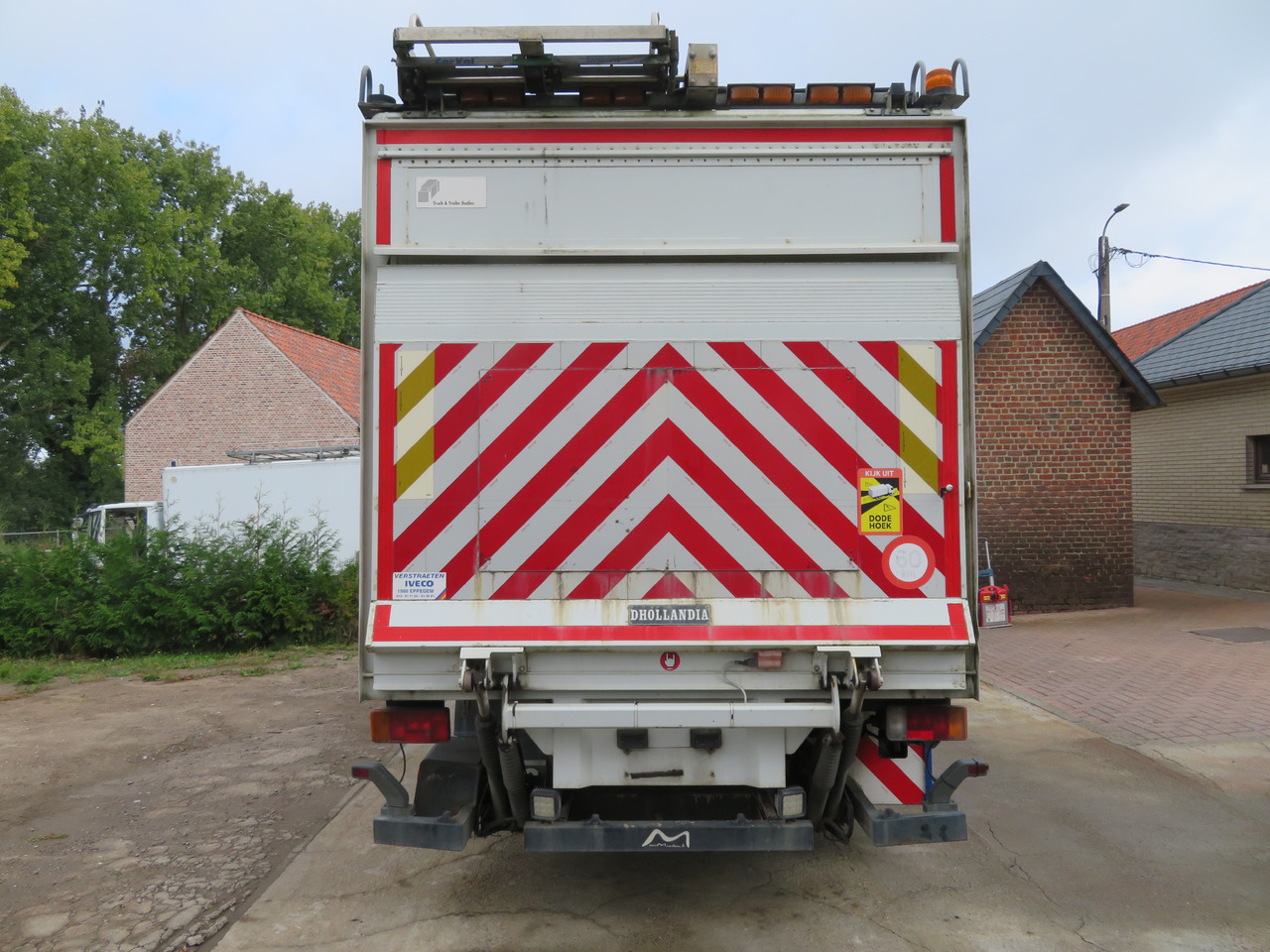 Box truck Iveco Eurocargo ML90E18 Bakwagen: picture 6