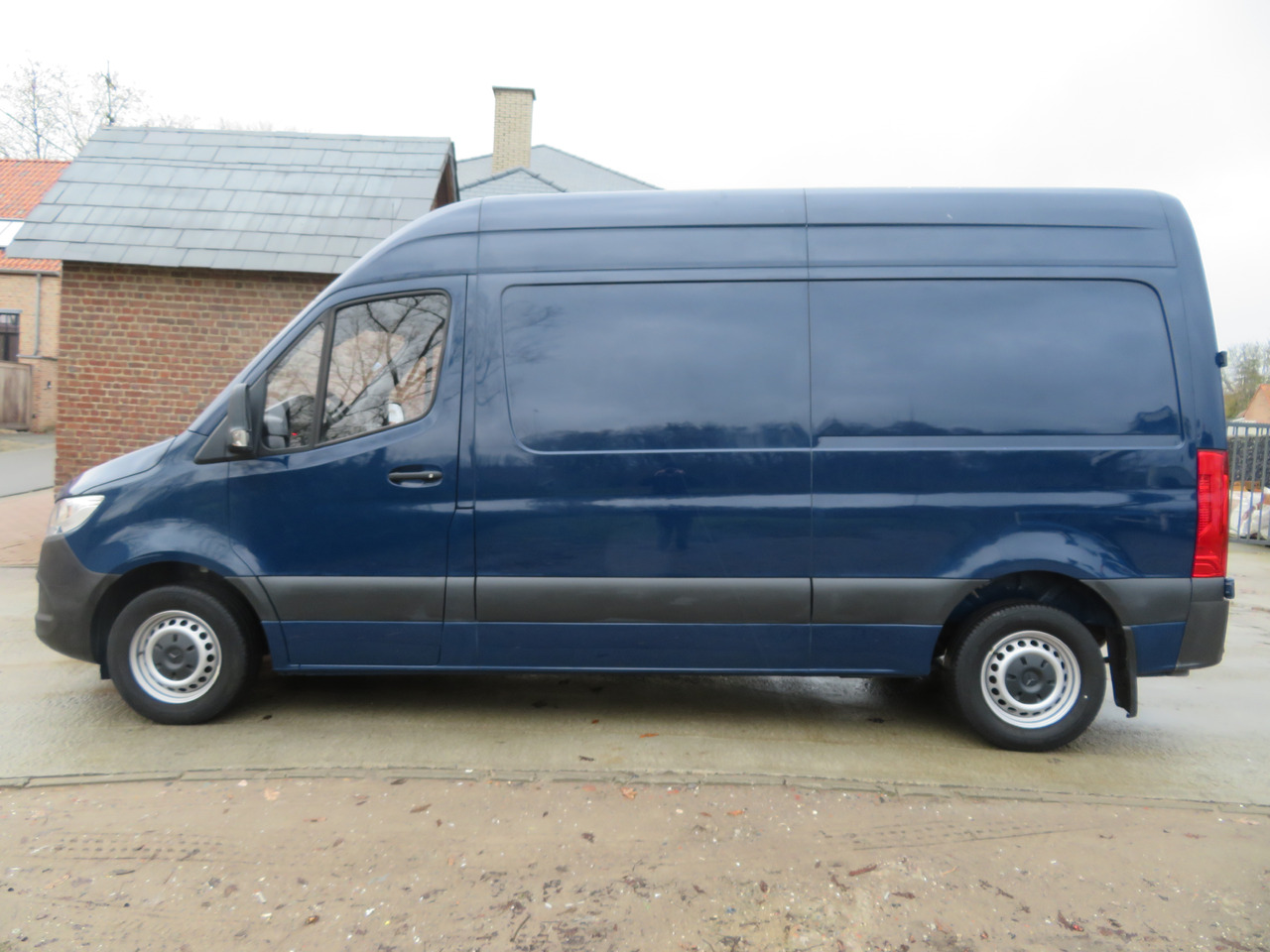 Mercedes-Benz A2H2 - Panel van: picture 4 Mercedes-Benz A2H2 - Panel van: picture 4