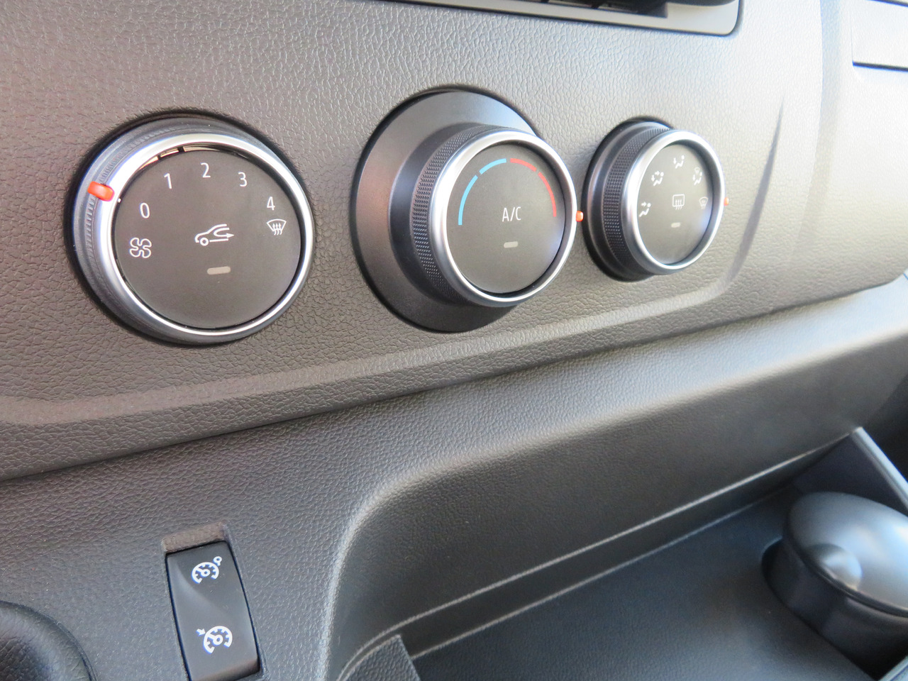 Renault Master 2.3dci - L3H1 - Kipper leasing Renault Master 2.3dci - L3H1 - Kipper: picture 13 Renault Master 2.3dci - L3H1 - Kipper leasing Renault Master 2.3dci - L3H1 - Kipper: picture 13