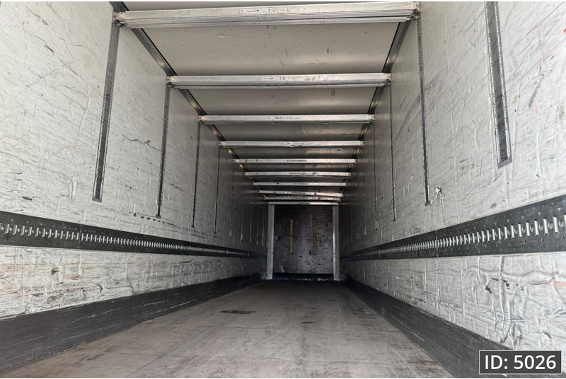Krone SD / Disk brakes / Double stock - Closed box semi-trailer: picture 5 Krone SD / Disk brakes / Double stock - Closed box semi-trailer: picture 5