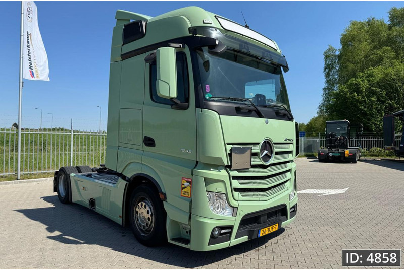 Mercedes-Benz Actros 1842 BigSpace, Euro 6, Mega volume - Tractor unit: picture 4 Mercedes-Benz Actros 1842 BigSpace, Euro 6, Mega volume - Tractor unit: picture 4