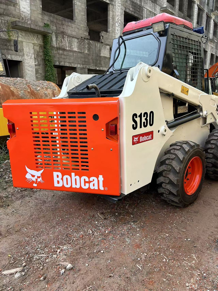 BOBCAT Skid Steer Loader S130 - Skid steer loader: picture 3 BOBCAT Skid Steer Loader S130 - Skid steer loader: picture 3