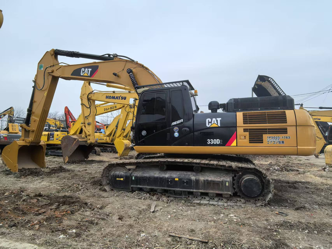 CAT 330D2 - Crawler excavator: picture 1 CAT 330D2 - Crawler excavator: picture 1