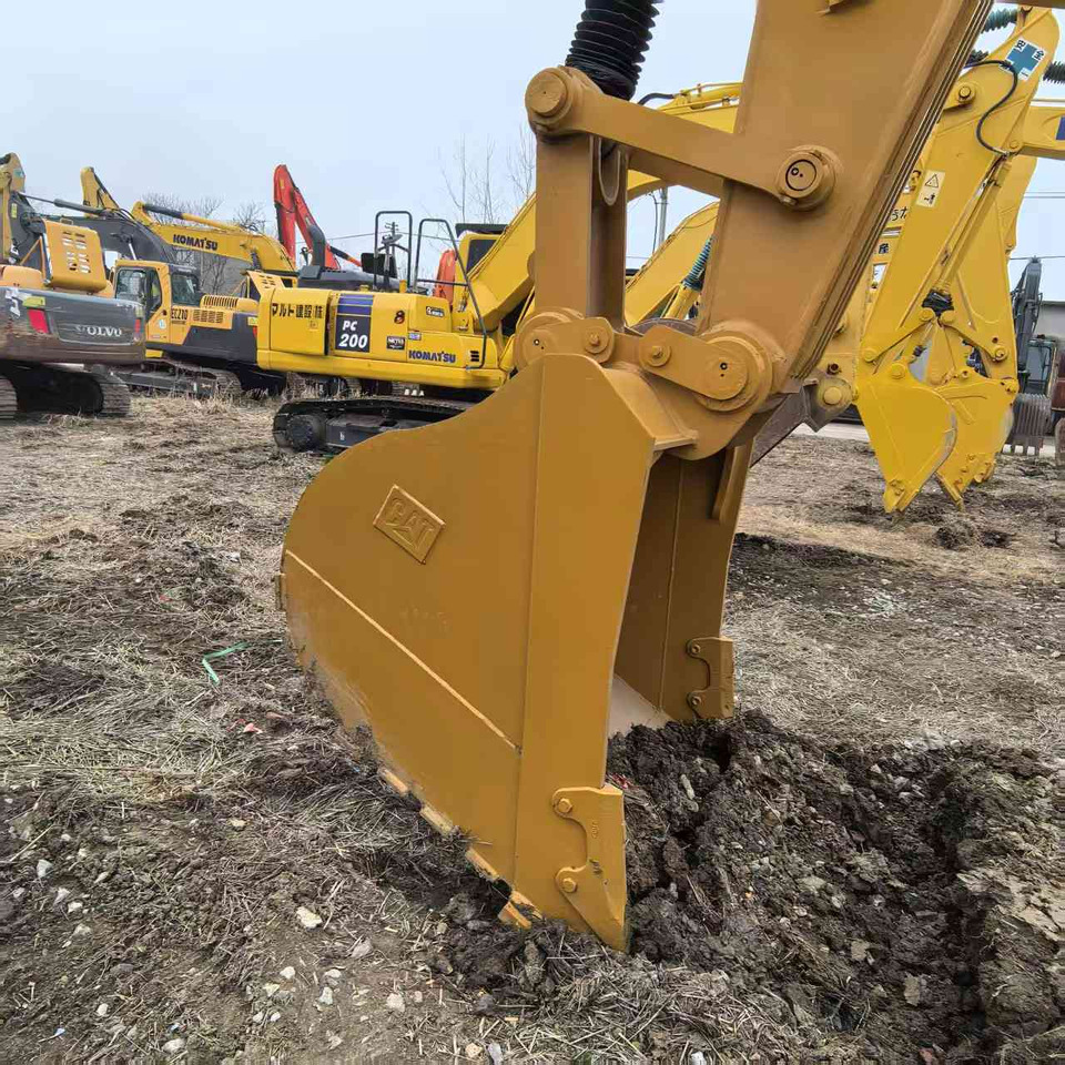 CAT 330D2 - Crawler excavator: picture 5 CAT 330D2 - Crawler excavator: picture 5