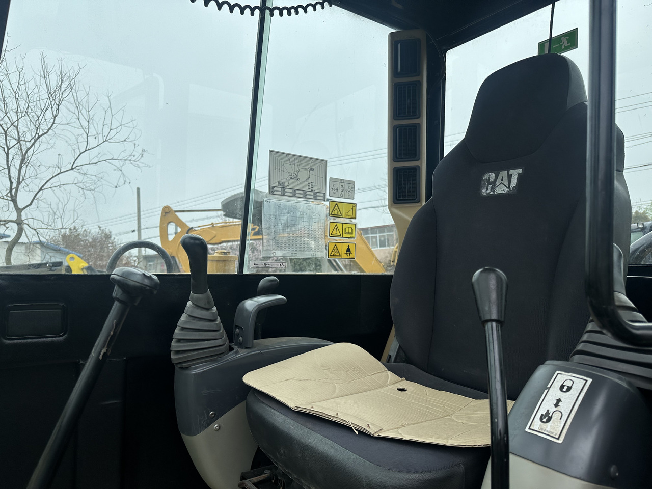 CAT Mini Excavator 306 Click for Discount - Mini excavator: picture 2 CAT Mini Excavator 306 Click for Discount - Mini excavator: picture 2