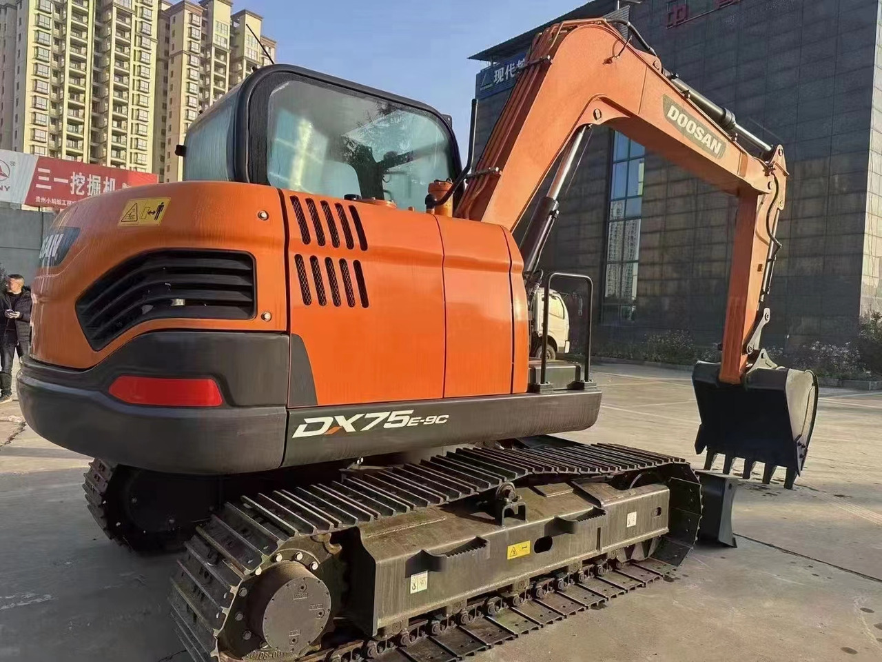 DOOSAN DX75 Mini excavator 7.5 ton - Mini excavator: picture 4 DOOSAN DX75 Mini excavator 7.5 ton - Mini excavator: picture 4