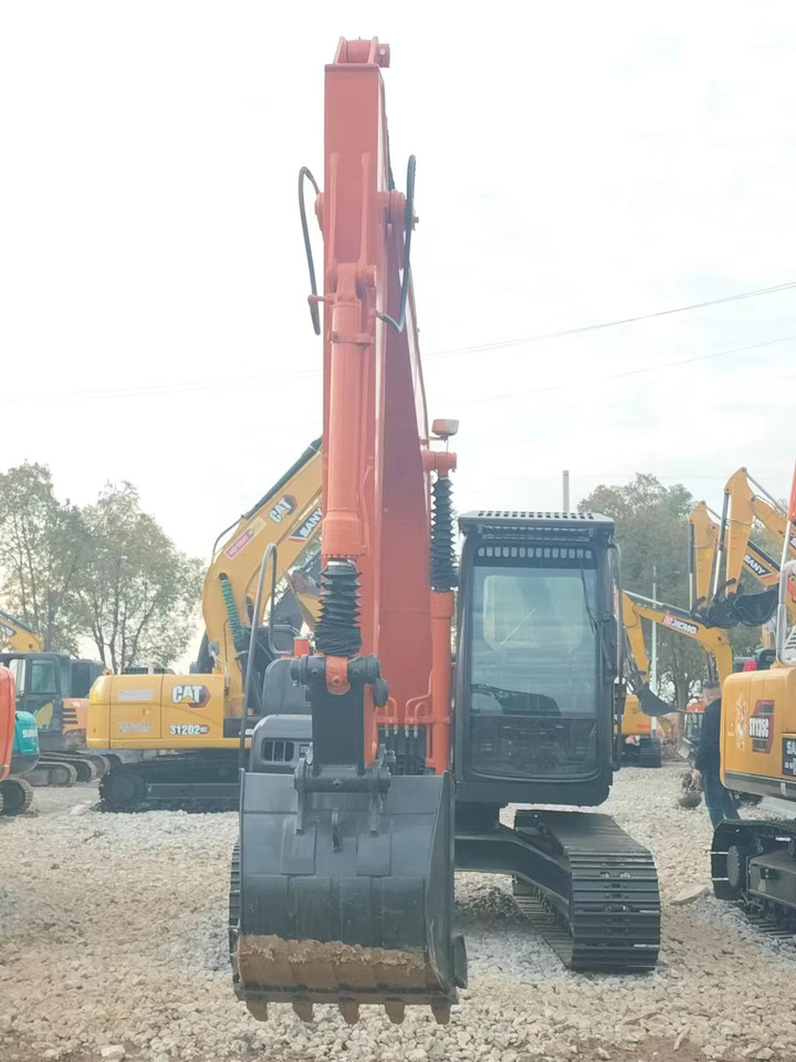 HITACHI ZX120 Excavator - Crawler excavator: picture 4 HITACHI ZX120 Excavator - Crawler excavator: picture 4