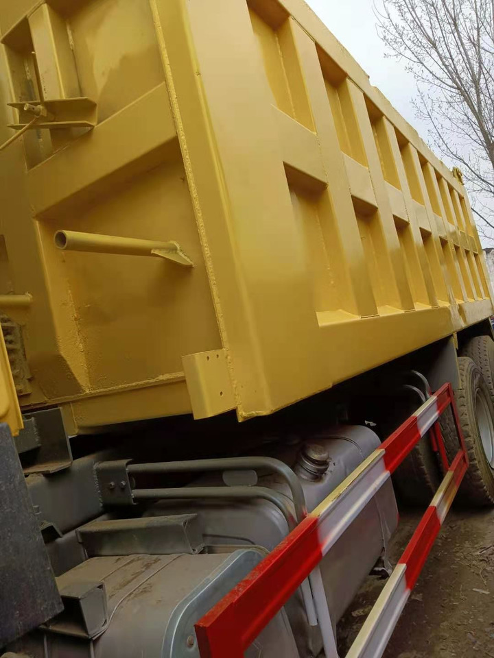 HOWO Dump Truck 371 6/4 Click Here for Discount - Tipper: picture 5 HOWO Dump Truck 371 6/4 Click Here for Discount - Tipper: picture 5