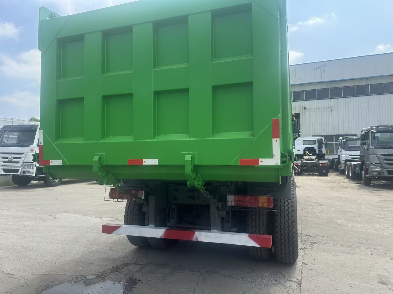 HOWO Haohan 6✖4 Dump Truck Green - Tipper: picture 5 HOWO Haohan 6✖4 Dump Truck Green - Tipper: picture 5