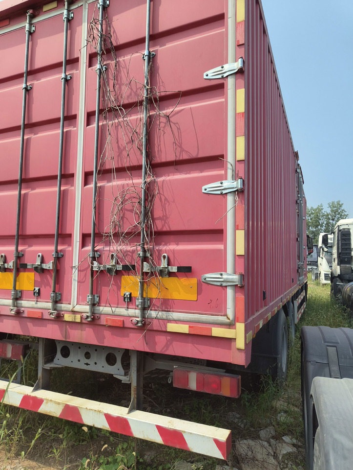 HOWO Haohan N7 Box Truck Click Here for Discount - Box truck: picture 4 HOWO Haohan N7 Box Truck Click Here for Discount - Box truck: picture 4