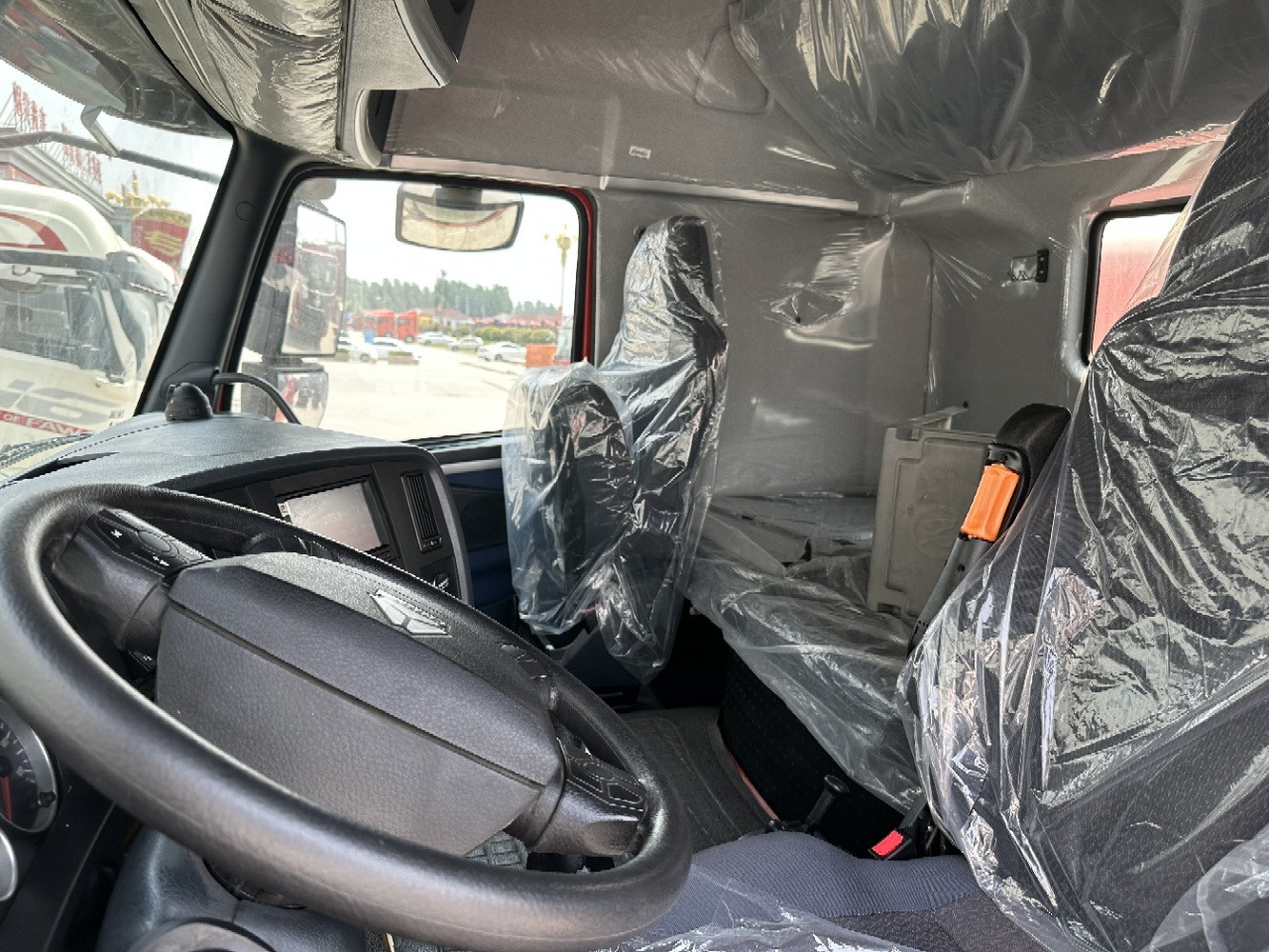 HOWO Truck Unit T7X Click Here for discount - Tipper: picture 5 HOWO Truck Unit T7X Click Here for discount - Tipper: picture 5