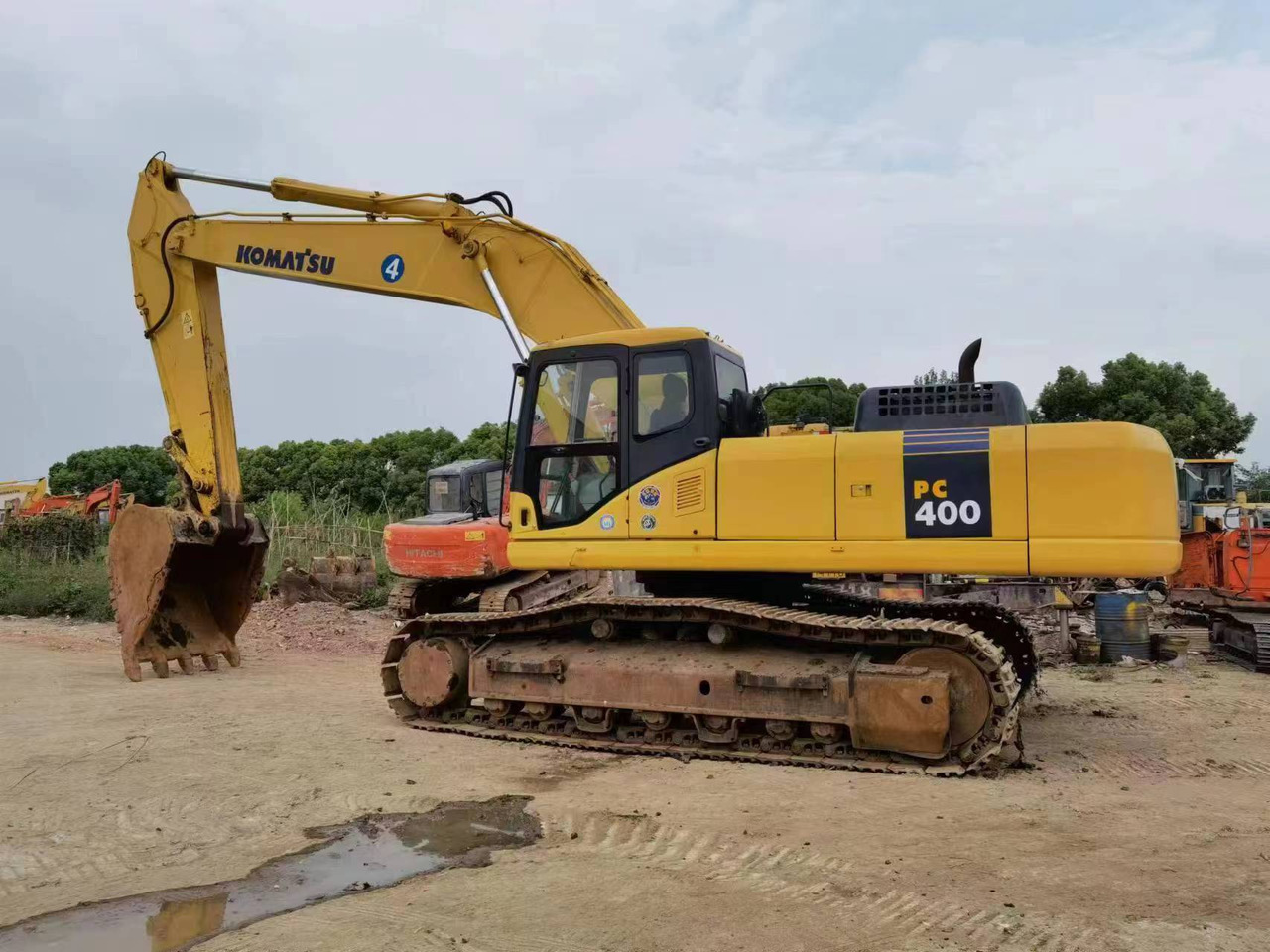 KOMATSU PC400-7 Excavator Click for Discount - Excavator: picture 1 KOMATSU PC400-7 Excavator Click for Discount - Excavator: picture 1