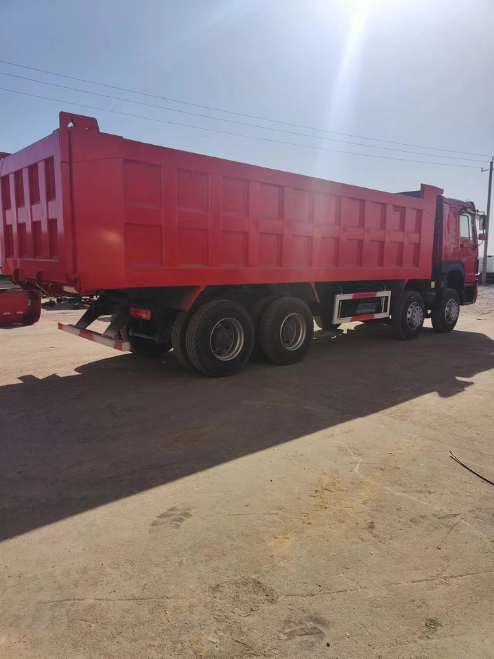 Tipper SINOTRUK HOWO 8x4 Dump Truck: picture 5 Tipper SINOTRUK HOWO 8x4 Dump Truck: picture 5