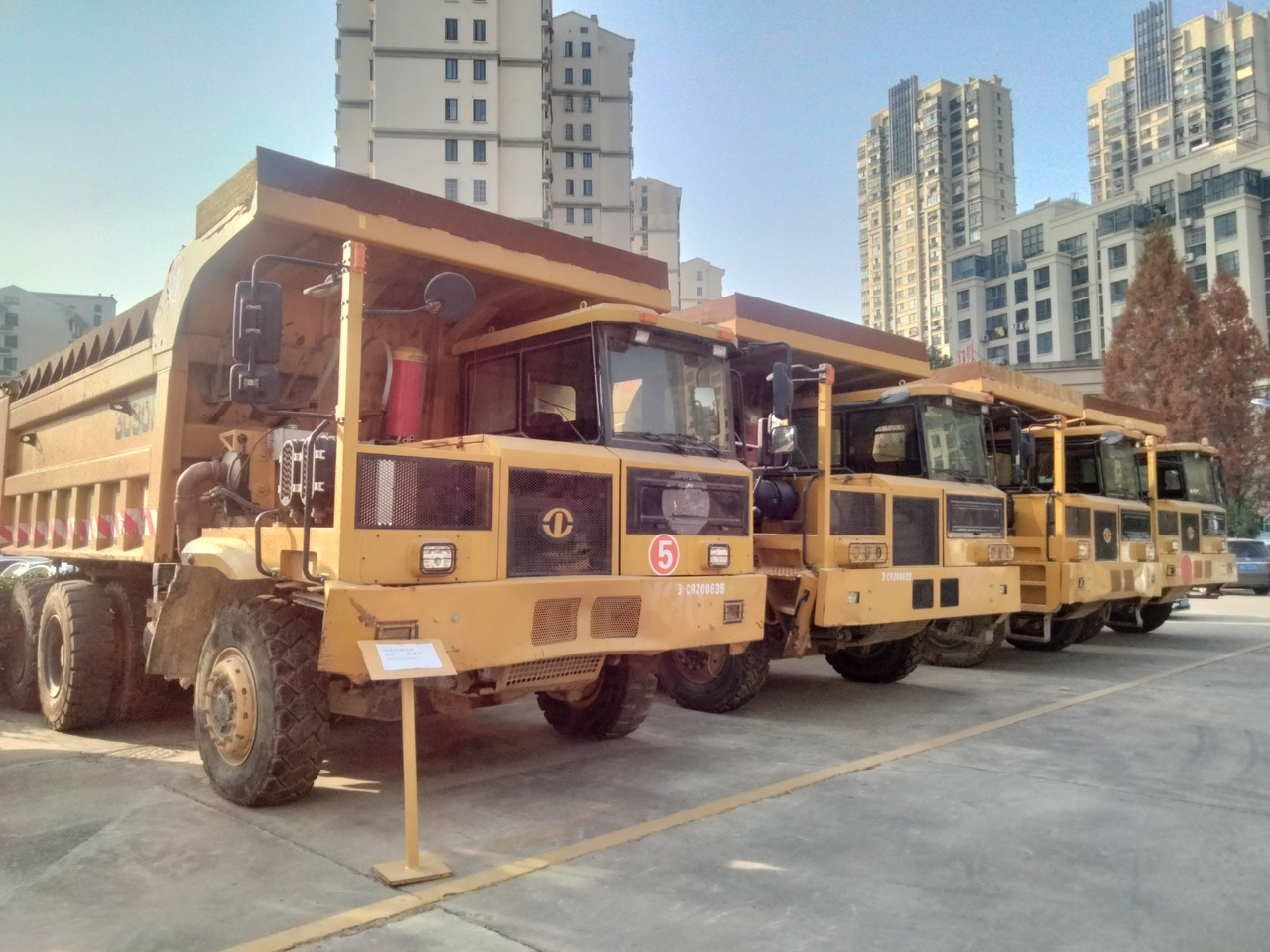 Shangong Wide-body Dump Truck 3090F - Tipper: picture 5 Shangong Wide-body Dump Truck 3090F - Tipper: picture 5