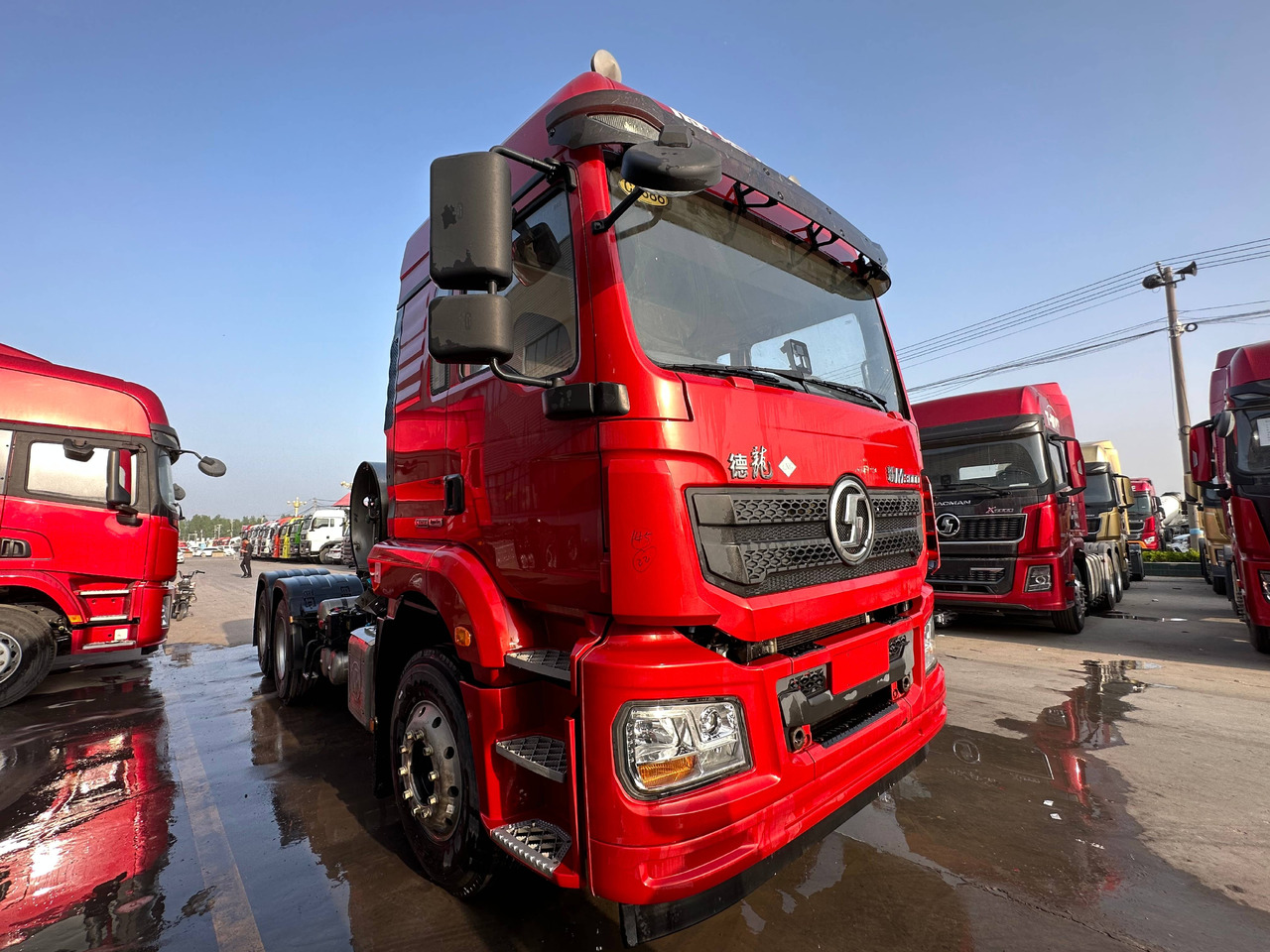SINOTRUK K1026 6X4 Tractor Unit with Manual Transmission - Tractor unit: picture 2 SINOTRUK K1026 6X4 Tractor Unit with Manual Transmission - Tractor unit: picture 2