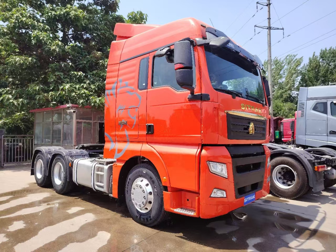 SINOTRUK SITRAK C7 Truck Head 6x4 direct supplier - Tractor unit: picture 3 SINOTRUK SITRAK C7 Truck Head 6x4 direct supplier - Tractor unit: picture 3