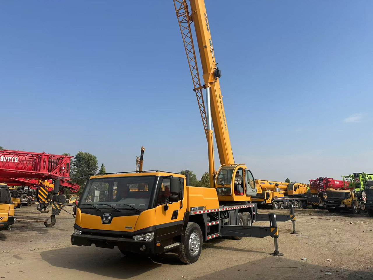 XCMG Crane QY25K5D Good Condition - Crane: picture 1 XCMG Crane QY25K5D Good Condition - Crane: picture 1