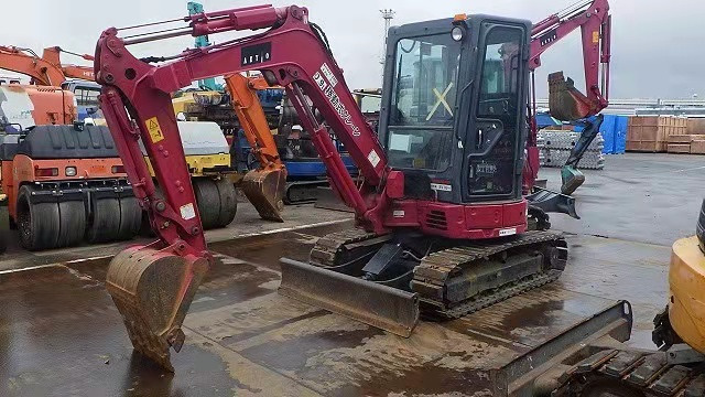 YANMAR VIO30 - Mini excavator: picture 4 YANMAR VIO30 - Mini excavator: picture 4