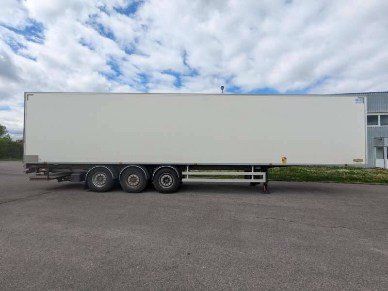 Semi-remorque 3 Essieux 38 TONNES HAYON CAISSE CHEREAU GROUPE CARRIER VECTOR 1950 MT - Refrigerator semi-trailer: picture 4 Semi-remorque 3 Essieux 38 TONNES HAYON CAISSE CHEREAU GROUPE CARRIER VECTOR 1950 MT - Refrigerator semi-trailer: picture 4