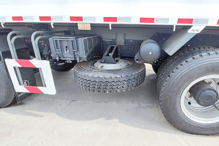 SHACMAN Shacman X3000 Dump Truck for Sale in Saudi Arabia - Tipper: picture 5 SHACMAN Shacman X3000 Dump Truck for Sale in Saudi Arabia - Tipper: picture 5