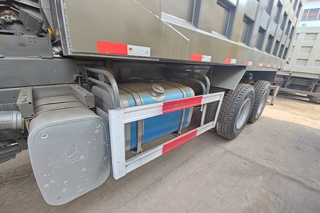 SINOTRUK Used Howo 10 Wheeler Tipper Truck Price for Sale in Nigeria - Tipper: picture 4 SINOTRUK Used Howo 10 Wheeler Tipper Truck Price for Sale in Nigeria - Tipper: picture 4