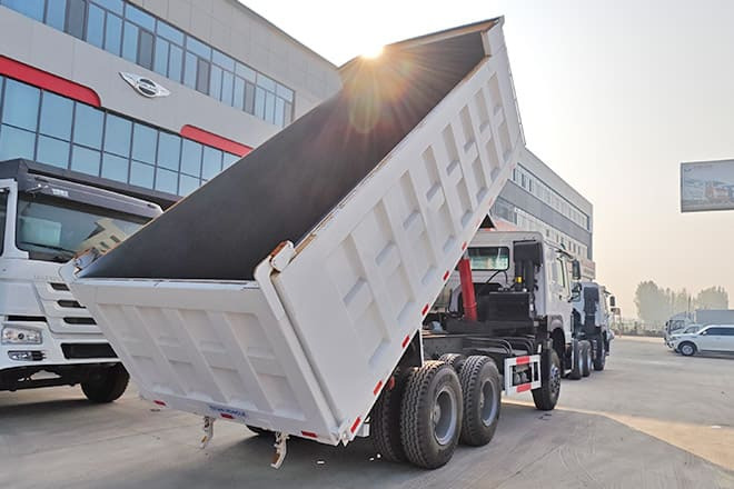 SINOTRUK Used Sinotruk Howo 380 Dump Truck for Sale in Costa Rica - Tipper: picture 2 SINOTRUK Used Sinotruk Howo 380 Dump Truck for Sale in Costa Rica - Tipper: picture 2
