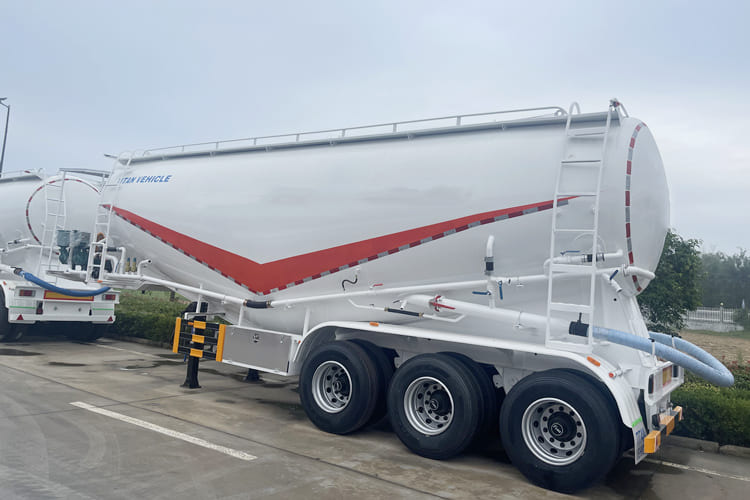 TITAN Cement Bulker Truck for Sale in Zambia - Tank semi-trailer: picture 2 TITAN Cement Bulker Truck for Sale in Zambia - Tank semi-trailer: picture 2