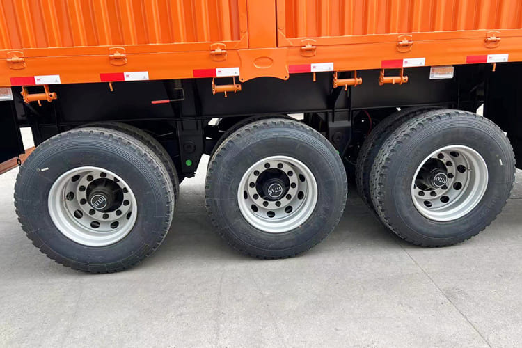 TITAN Fence Trailer for Sale in Saudi Arabia - Livestock semi-trailer: picture 5 TITAN Fence Trailer for Sale in Saudi Arabia - Livestock semi-trailer: picture 5