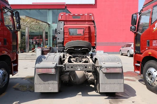 FAW Faw J6P 380HP Truck for Sale in Mali - Tractor unit: picture 2 FAW Faw J6P 380HP Truck for Sale in Mali - Tractor unit: picture 2