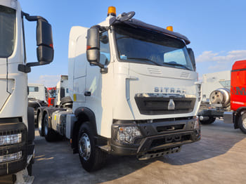 SINOTRUK 6x4 Howo Trucks for Sale in Nigeria - Tractor unit: picture 2 SINOTRUK 6x4 Howo Trucks for Sale in Nigeria - Tractor unit: picture 2