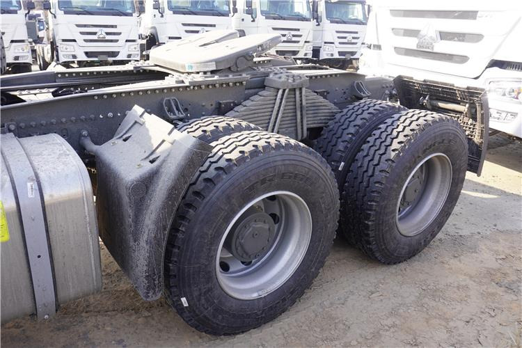 SINOTRUK Howo Truck Head Price 400HP for Sale In Guinea - Tractor unit: picture 4 SINOTRUK Howo Truck Head Price 400HP for Sale In Guinea - Tractor unit: picture 4