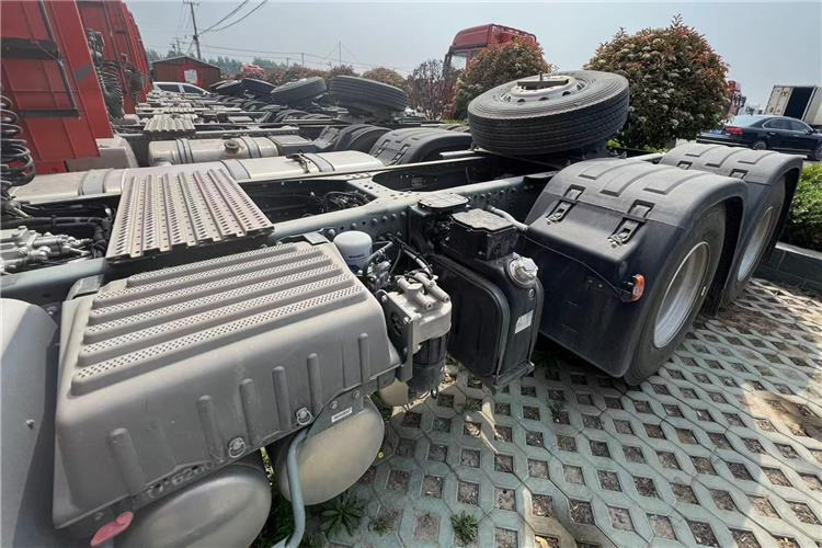 SINOTRUK Used Sitrak Truck Head for Sale In Guinea - Tractor unit: picture 4 SINOTRUK Used Sitrak Truck Head for Sale In Guinea - Tractor unit: picture 4