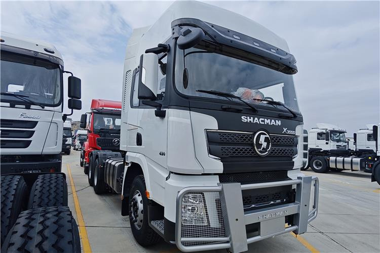Shacman Shacman X3000 Truck Head 6x4 for Sale In Zambia - Tractor unit: picture 3 Shacman Shacman X3000 Truck Head 6x4 for Sale In Zambia - Tractor unit: picture 3