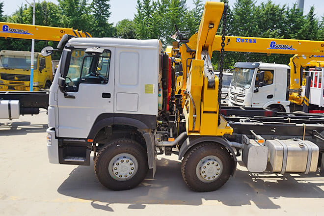 XCMG 20Ft Container Side Lift Truck for Sale in Guyana - Container transporter/ Swap body truck: picture 5 XCMG 20Ft Container Side Lift Truck for Sale in Guyana - Container transporter/ Swap body truck: picture 5