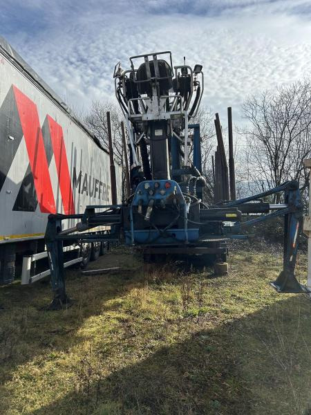 Diebolt grue avec grappin rotatif - Timber semi-trailer: picture 1 Diebolt grue avec grappin rotatif - Timber semi-trailer: picture 1