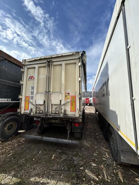 Schmitz Cargobull Srem - Tipper semi-trailer: picture 3 Schmitz Cargobull Srem - Tipper semi-trailer: picture 3