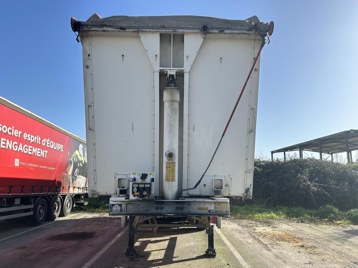 Stas S339CX - Tipper semi-trailer: picture 3 Stas S339CX - Tipper semi-trailer: picture 3