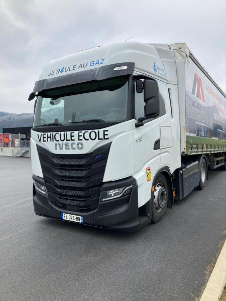 Iveco S-WAY 460 - Tractor unit: picture 1 Iveco S-WAY 460 - Tractor unit: picture 1