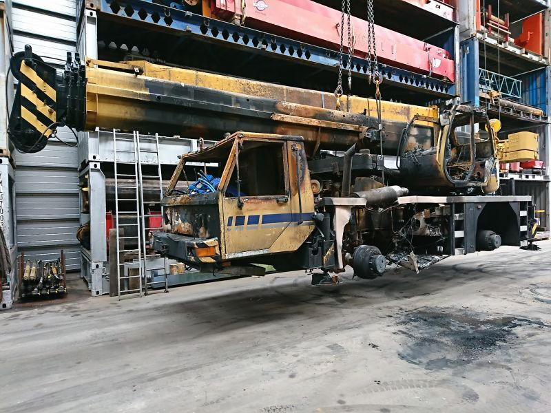 Terex 400 ATT for parts - Mobile crane: picture 1 Terex 400 ATT for parts - Mobile crane: picture 1