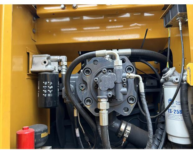 2023 XCMG XE215 - Crawler excavator: picture 3 2023 XCMG XE215 - Crawler excavator: picture 3