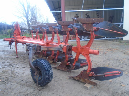 Kuhn VARIMASTER 180 - Plow: picture 3 Kuhn VARIMASTER 180 - Plow: picture 3