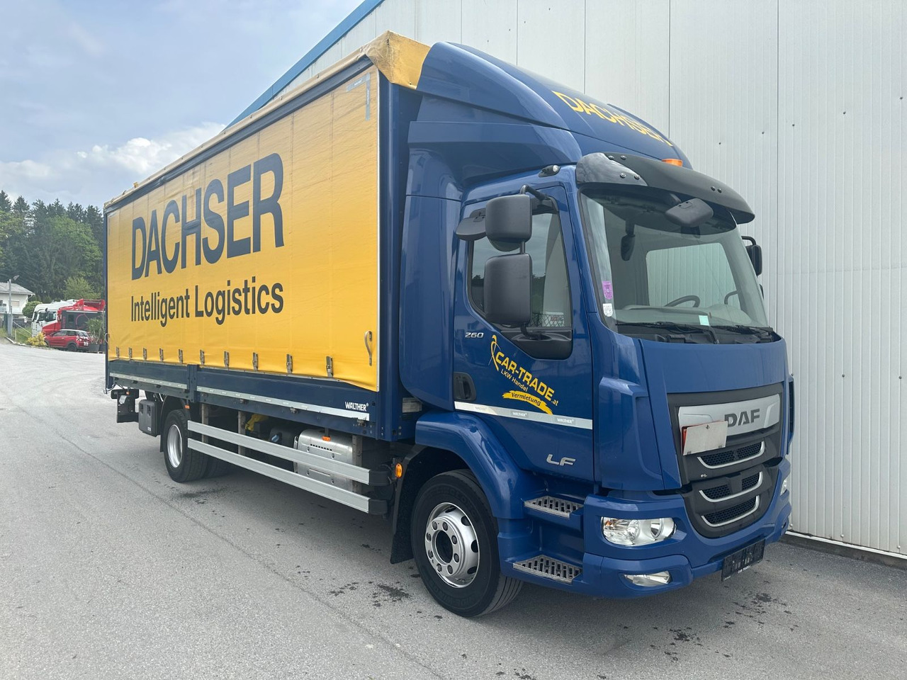 DAF LF 260 - Curtainsider truck: picture 2 DAF LF 260 - Curtainsider truck: picture 2