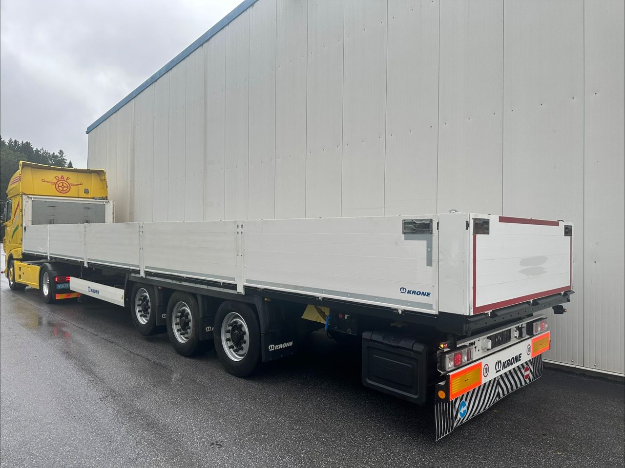 Krone SD Con-Verschluss Lenkachse - Dropside/ Flatbed semi-trailer: picture 3 Krone SD Con-Verschluss Lenkachse - Dropside/ Flatbed semi-trailer: picture 3