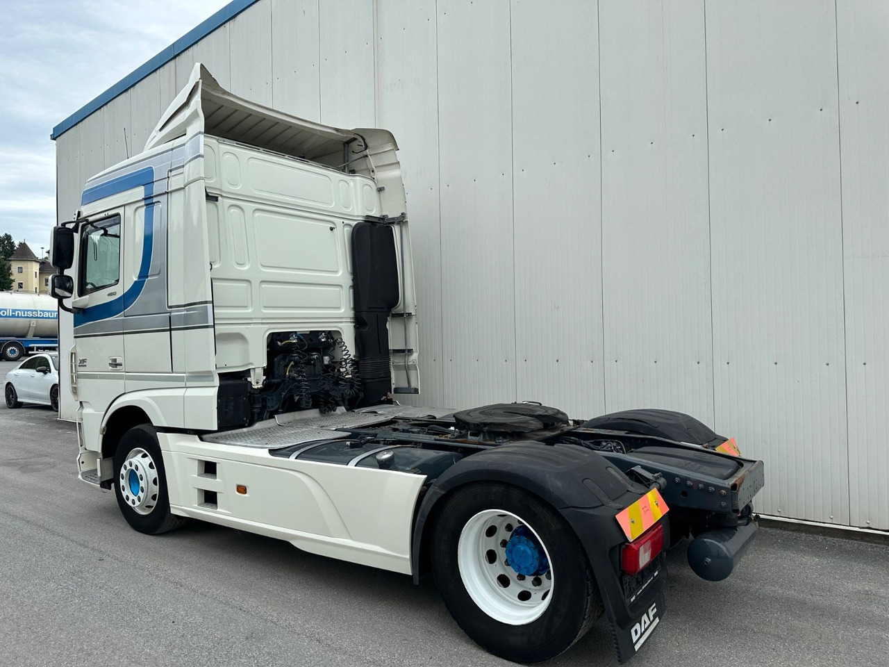 DAF XF 460 SpaceCab Retarder - Tractor unit: picture 3 DAF XF 460 SpaceCab Retarder - Tractor unit: picture 3