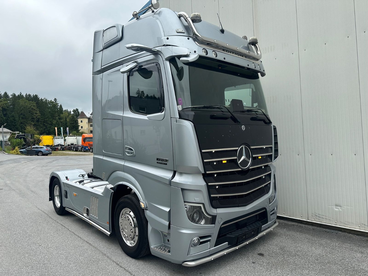 Mercedes-Benz 1963 Edition I 1of400 Vollausstattung - Tractor unit: picture 2 Mercedes-Benz 1963 Edition I 1of400 Vollausstattung - Tractor unit: picture 2