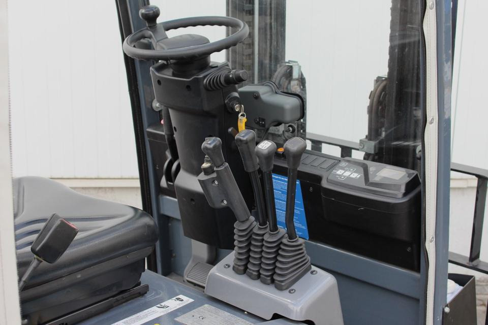 TOYOTA 7FBEST15 Zinkenverstellung leasing TOYOTA 7FBEST15 Zinkenverstellung: picture 12 TOYOTA 7FBEST15 Zinkenverstellung leasing TOYOTA 7FBEST15 Zinkenverstellung: picture 12